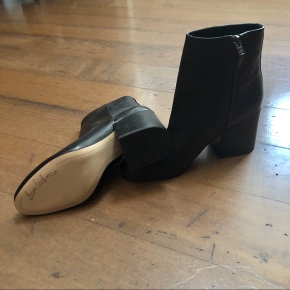 Sam Edelman Taye Heeled Ankle Bootie Black 8 NWOB - Picture 5 of 6
